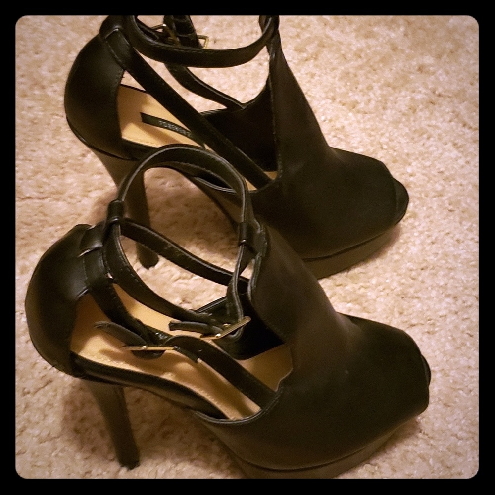 Forever 21 Black Heels